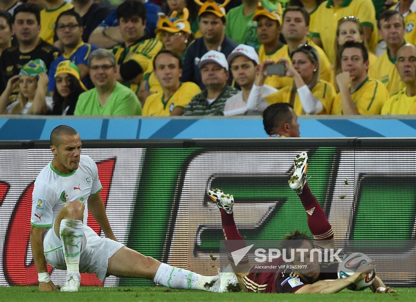 Football. 2014 FIFA World Cup. Algeria vs. Russia