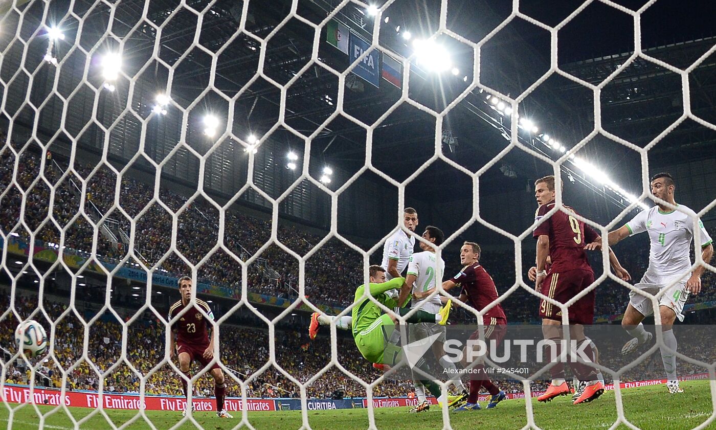 Football. 2014 FIFA World Cup. Algeria vs. Russia