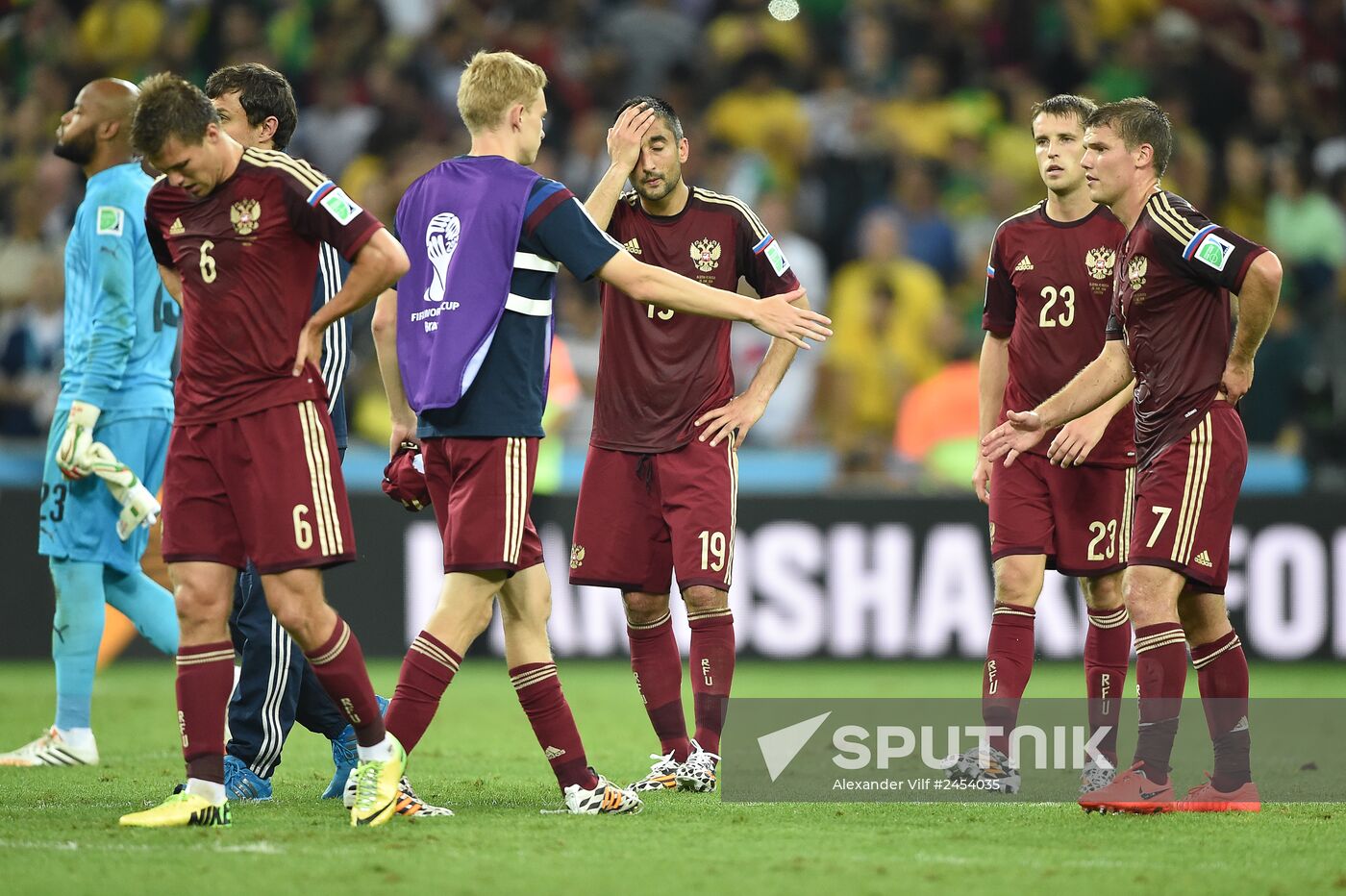 Football. 2014 FIFA World Cup. Algeria vs. Russia