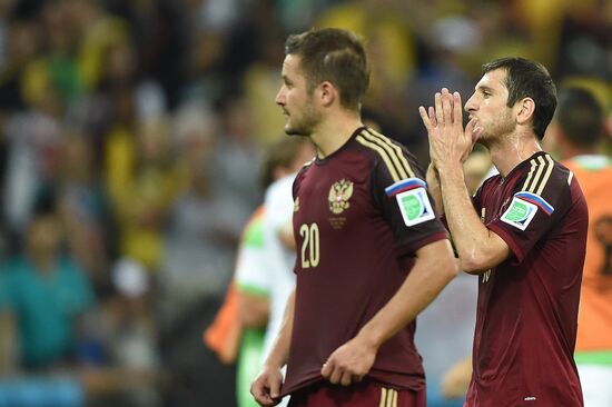 Football. 2014 FIFA World Cup. Algeria vs. Russia