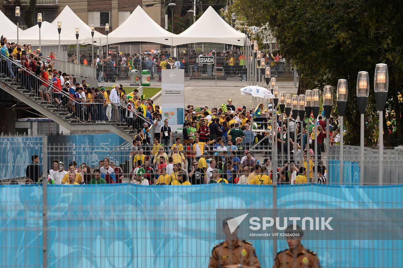 Football. 2014 FIFA World Cup. Algeria vs. Russia