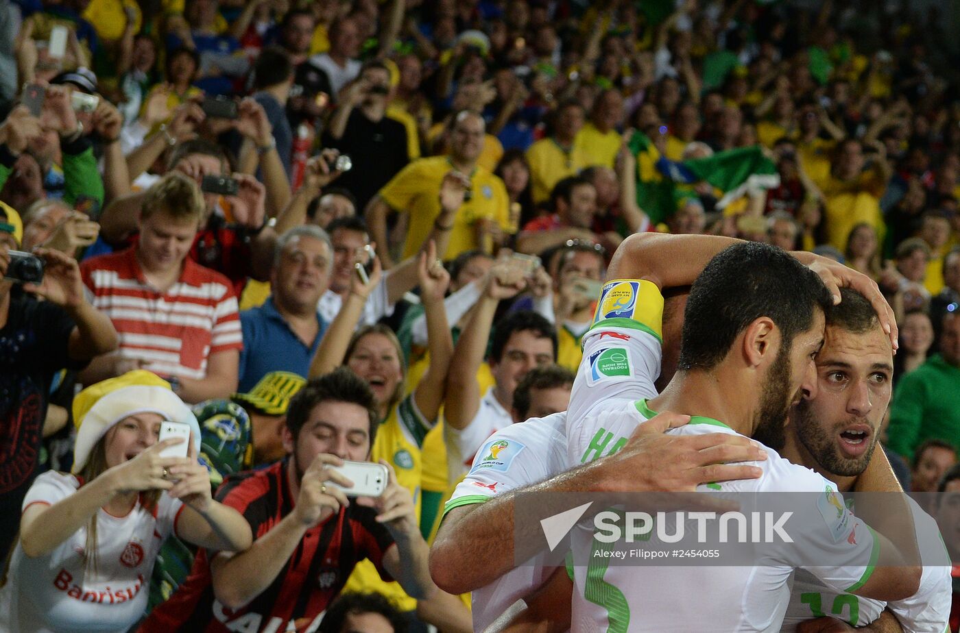 Football. 2014 FIFA World Cup. Algeria vs. Russia