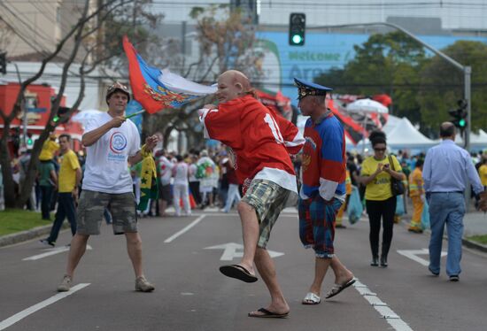 Football. 2014 FIFA World Cup. Algeria vs. Russia