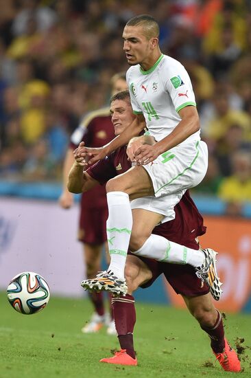 Football. 2014 FIFA World Cup. Algeria vs. Russia