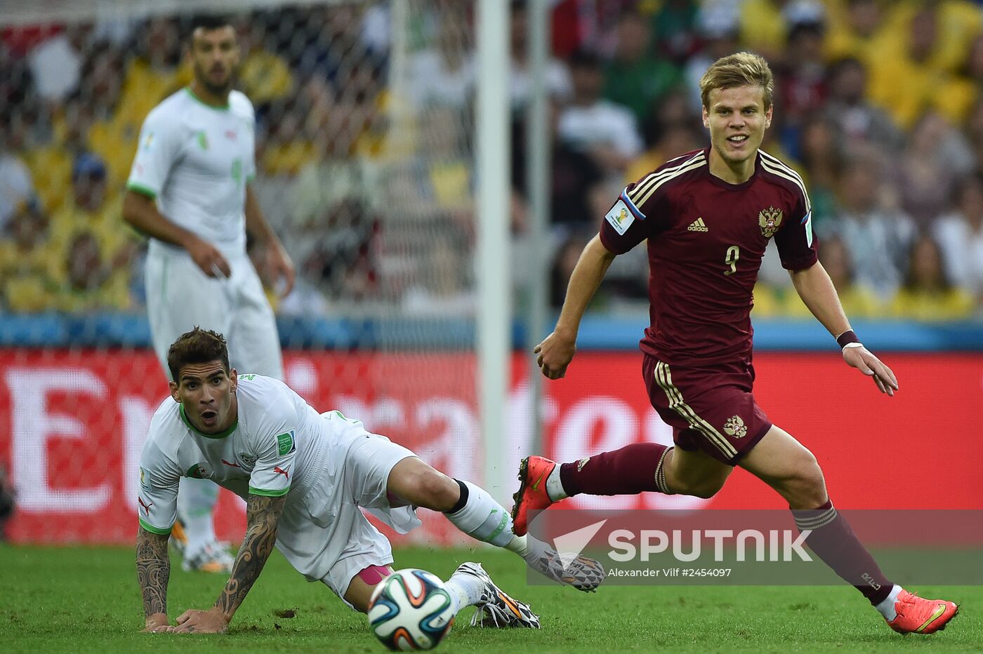 Football. 2014 FIFA World Cup. Algeria vs. Russia
