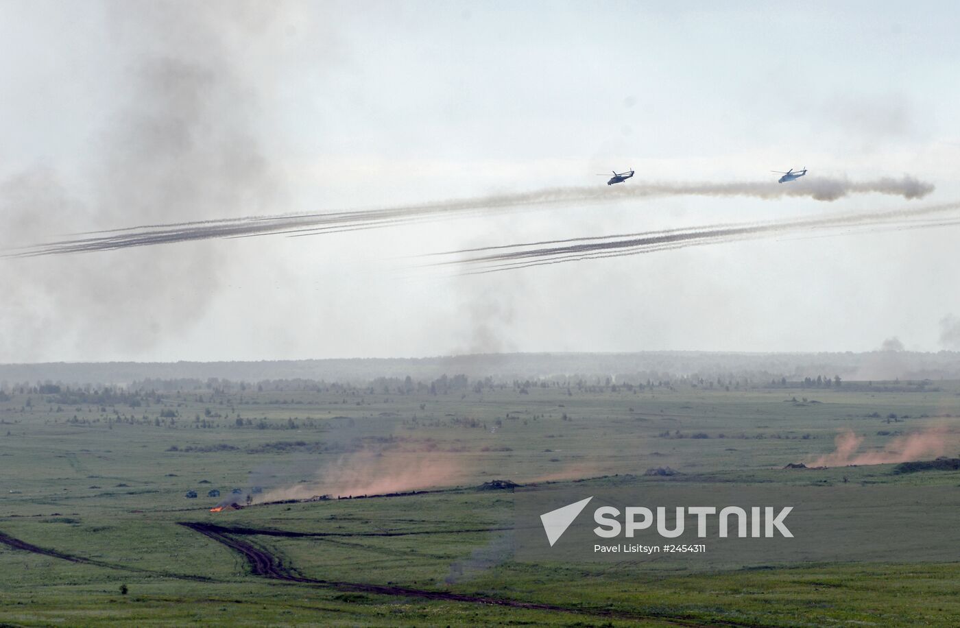 Central Military District's troops train in Chebarkul range