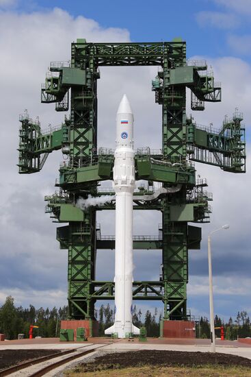 Launch of Angara rocket delayed for one day after automatic launch abort