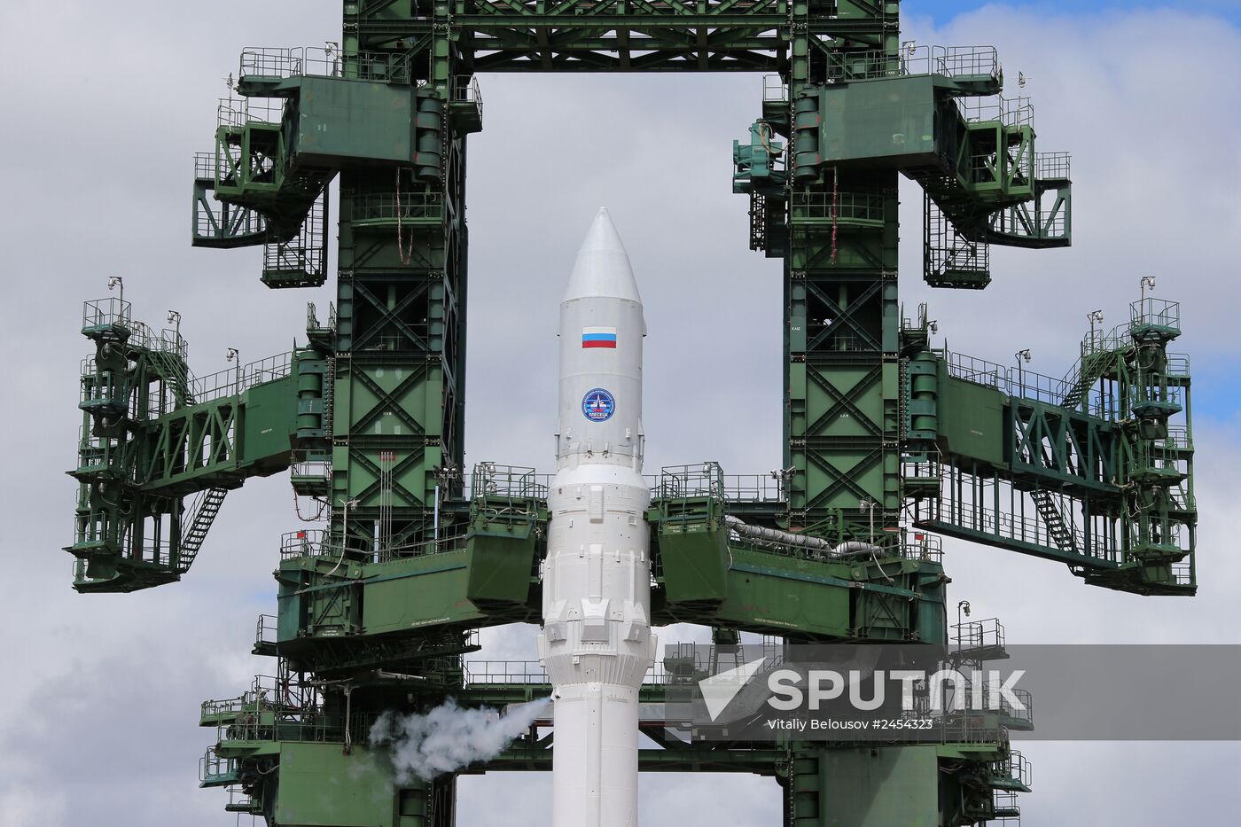 Launch of Angara rocket delayed for one day after automatic launch abort