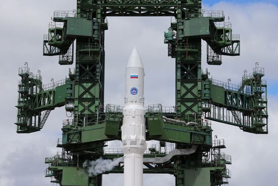Launch of Angara rocket delayed for one day after automatic launch abort