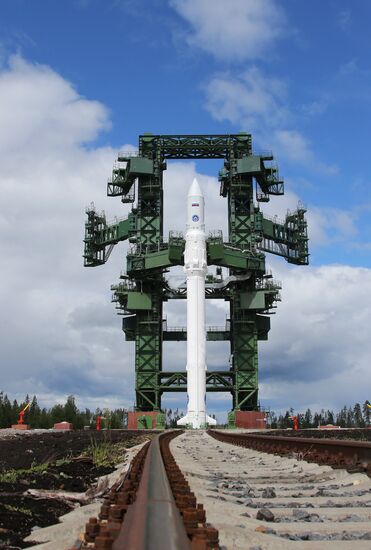 Launch of Angara rocket delayed for one day after automatic launch abort