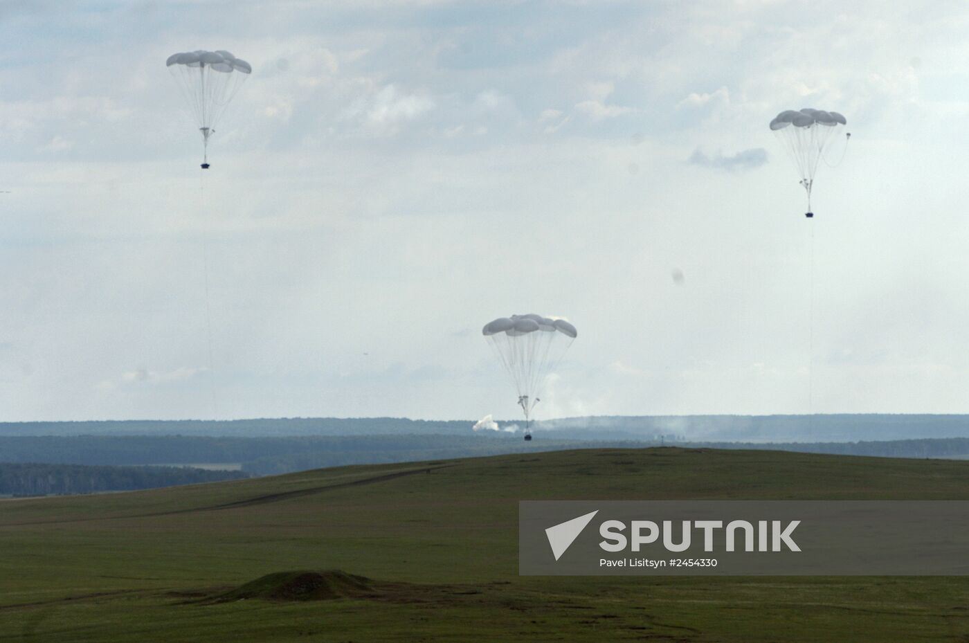Central Military District's troops train in Chebarkul range