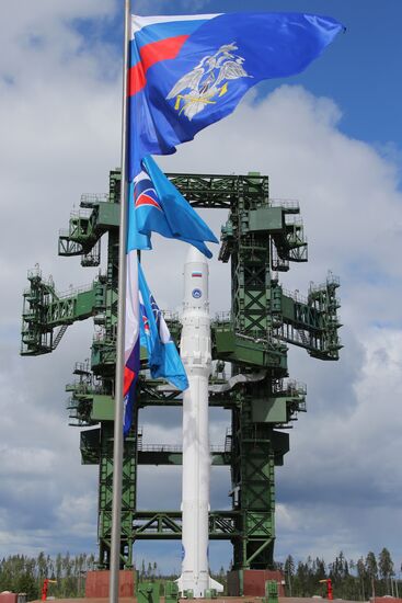 Launch of Angara rocket delayed for one day after automatic cancellation
