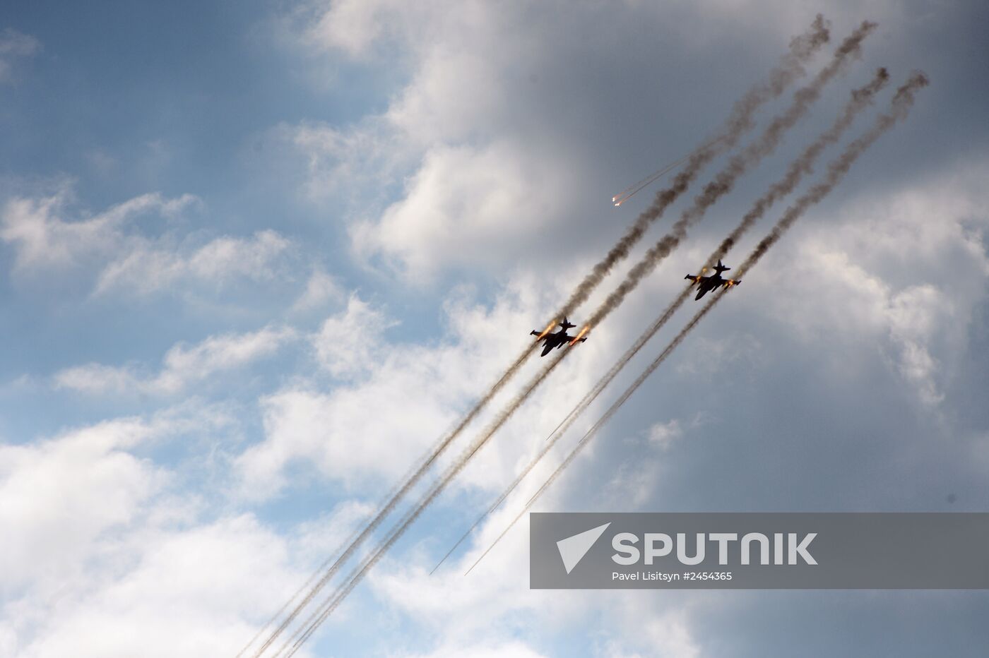 Central Military District's troops train in Chebarkul range