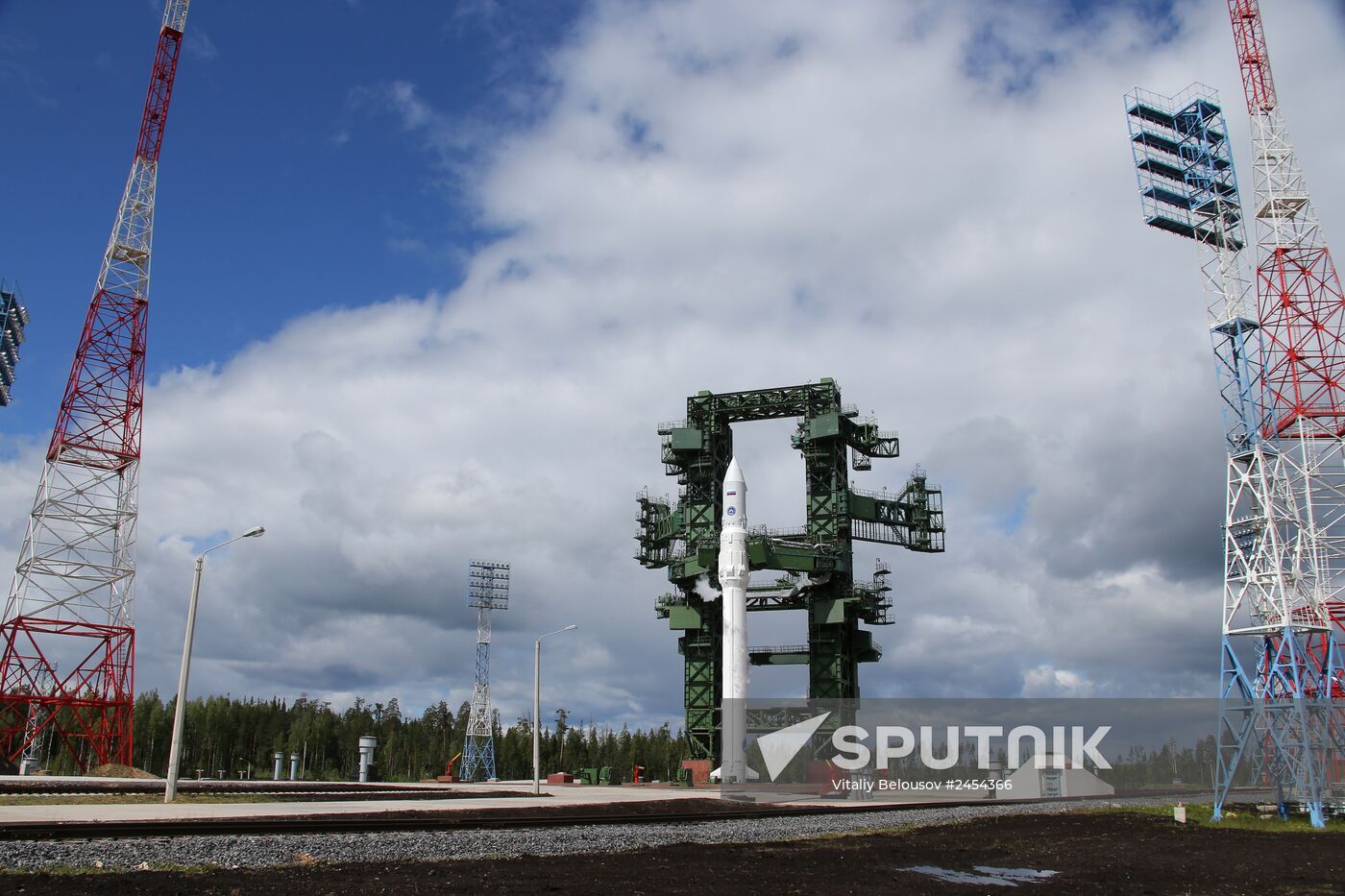 Launch of Angara rocket delayed for one day after automatic launch abort