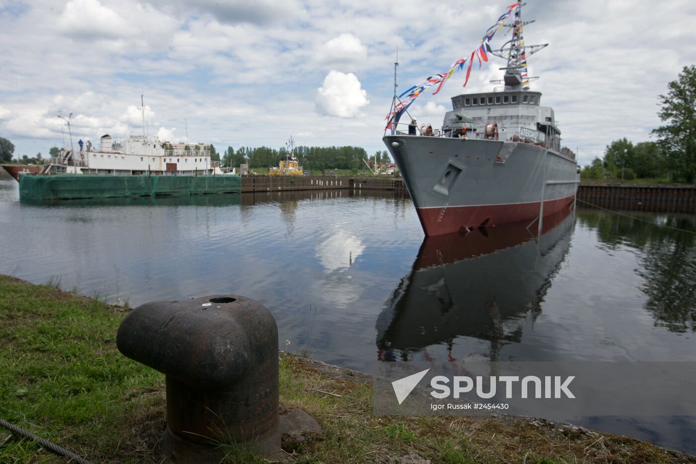 The Alexander Obukhov minesweeper lead ship floated out