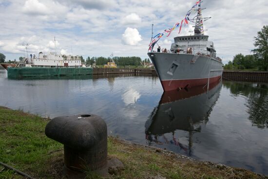 The Alexander Obukhov minesweeper lead ship floated out