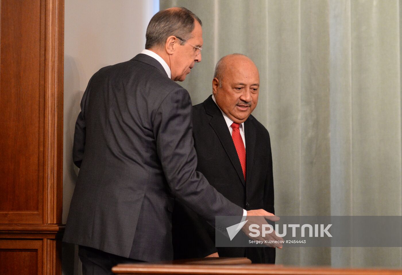 Foreign Affairs Ministers of Russia and Republic of Fiji Sergei Lavrov and Inoke Kubuabola