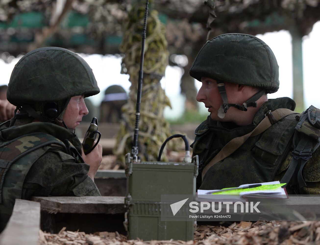 Central Military District's troops train in Chebarkul range