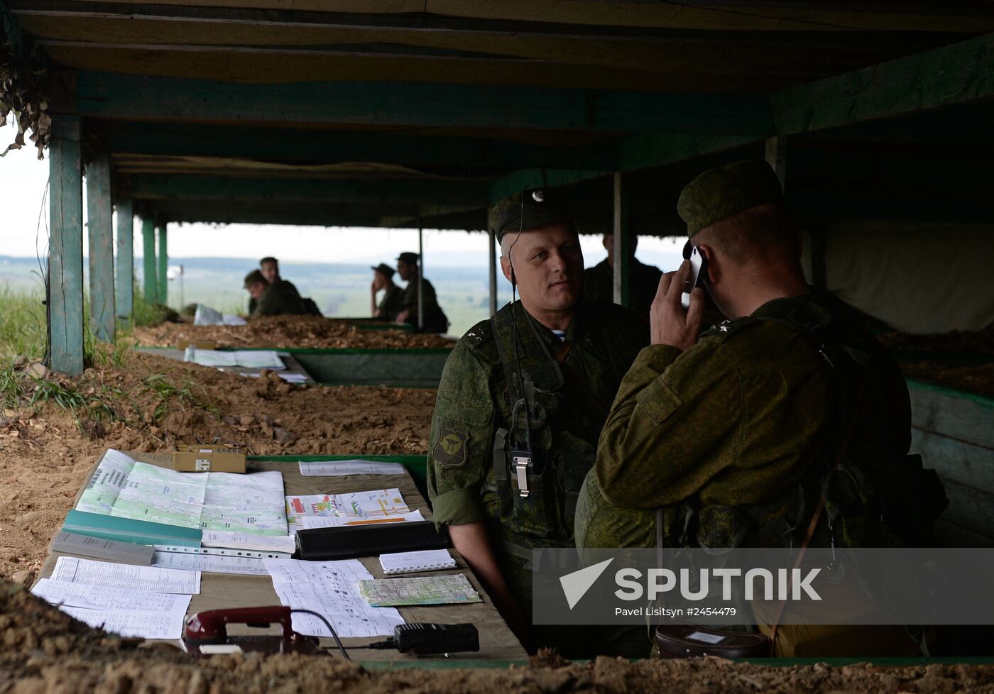 Central Military District's troops train in Chebarkul range