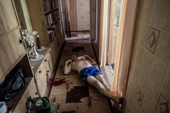 Aftermath of artillery shelling of Slavyansk's Artyom neighborhood by Ukrainian military