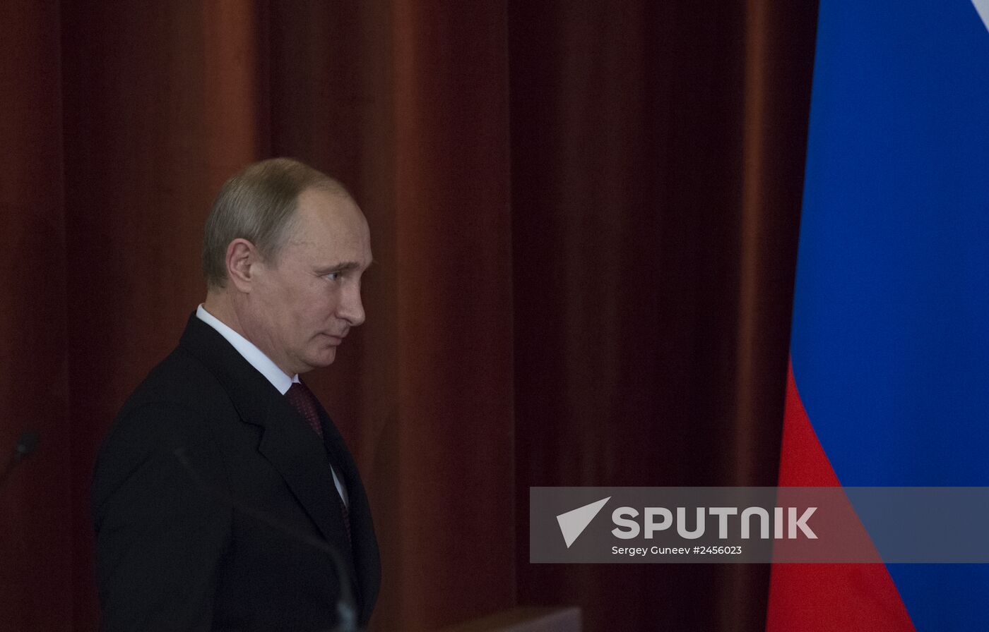 Vladimir Putin meets with Russian ambassadors
