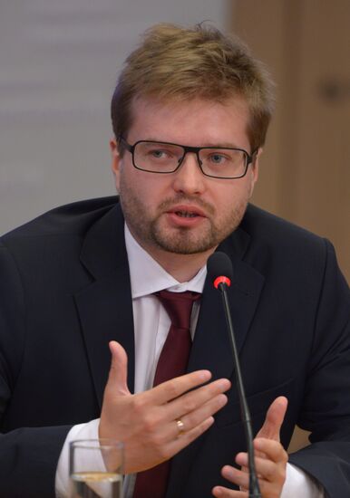 Presentation of Zinovyev Club in Moscow