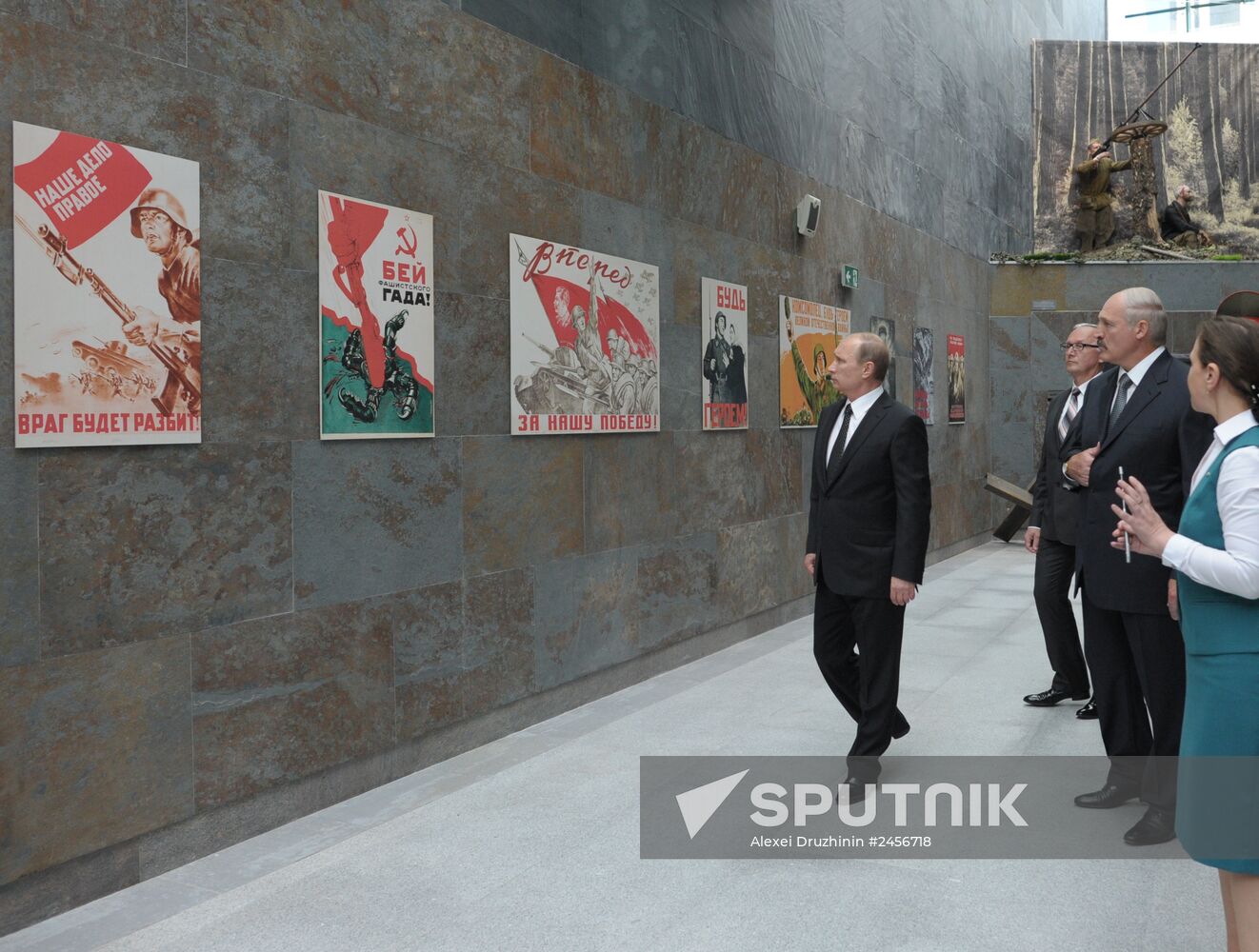 Vladimir Putin visits Belarus