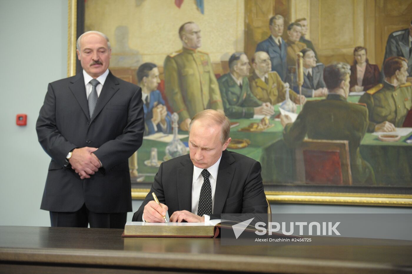 Vladimir Putin visits Belarus