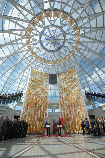 Vladimir Putin visits Belarus