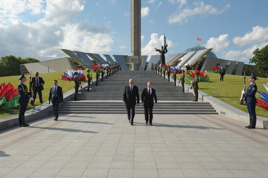 Vladimir Putin visits Belarus
