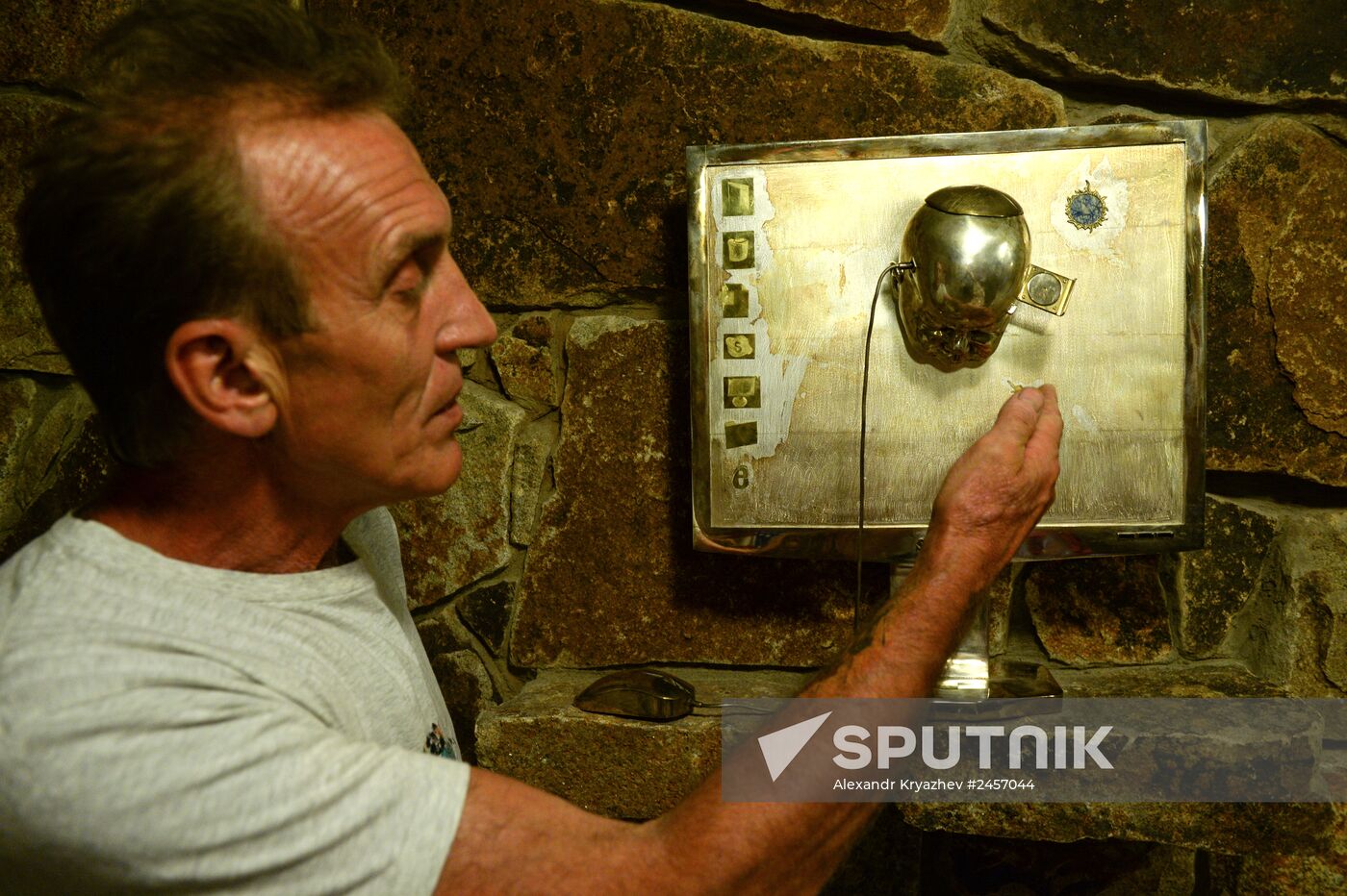 Sculptor Vladimir Voichishin of Altai Region