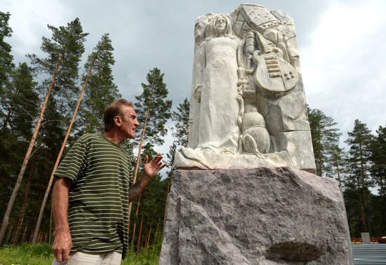 Sculptor Vladimir Voichishin of Altai Region