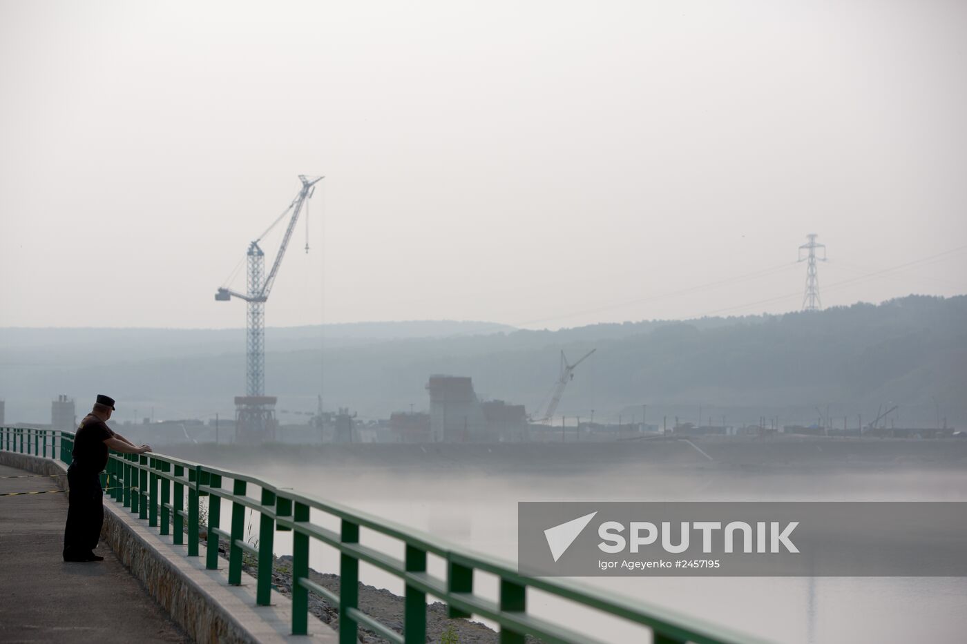 Construction of Nizhne-Bureyskaya hydroelectric power plant