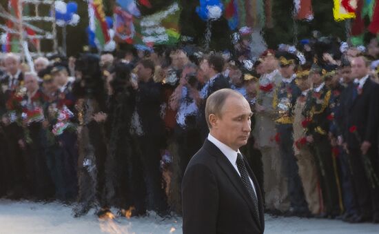 Vladimir Putin visits Belarus
