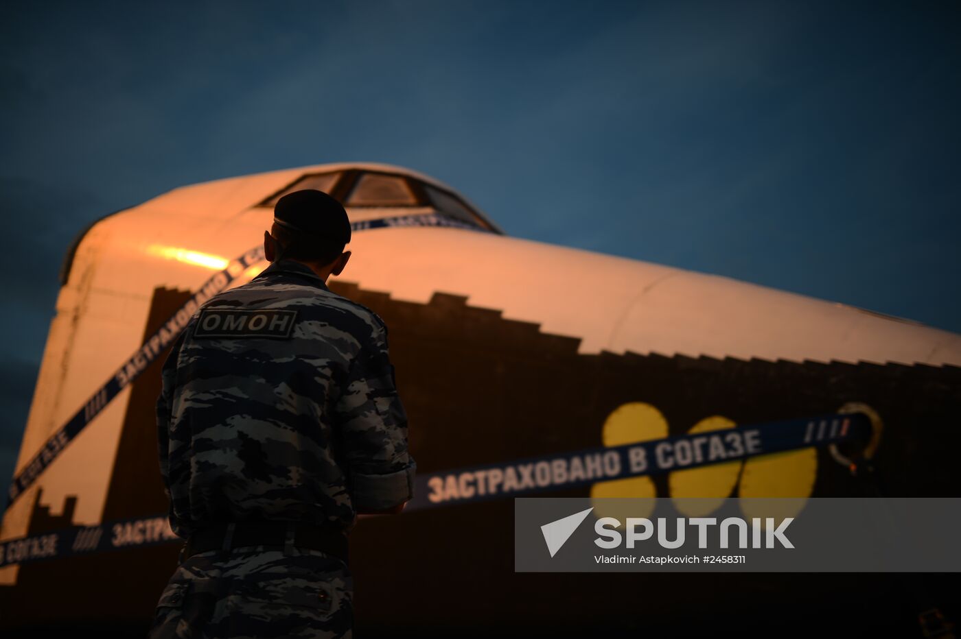 Transporting a mockup of the Buran space shuttle to VDNKh