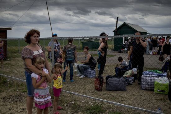 Refugees in Lugansk region