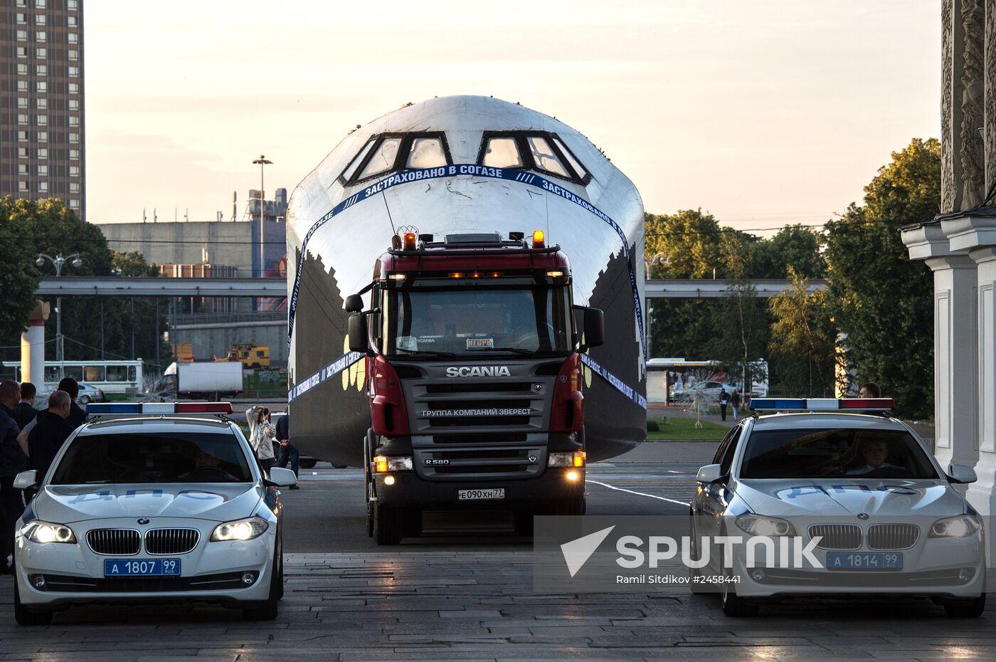 Buran spacecraft model transported to VDNKh