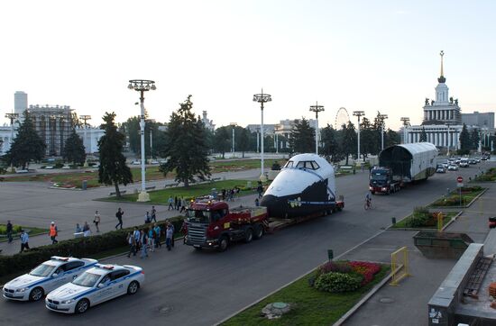 Buran spacecraft model transported to VDNKh