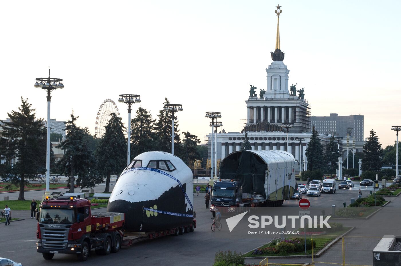 Buran spacecraft model transported to VDNKh
