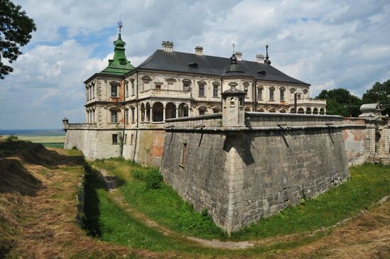 Pidhirtsi Castle in Lviv Region