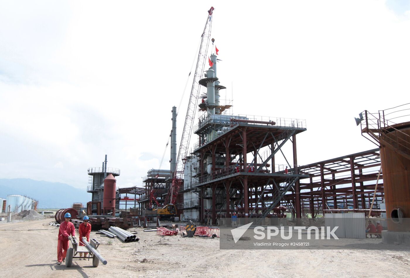 Construction of Chinese oil refinery in Kyrgyzstan