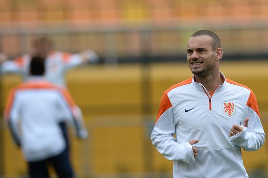 Football. FIFA World Cup. Dutch team training session