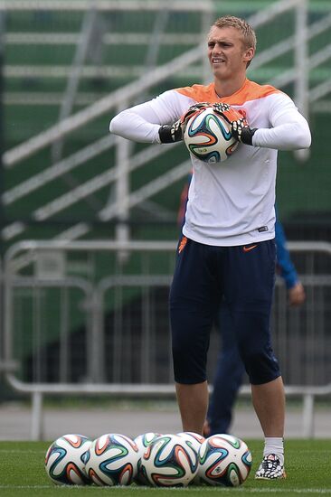 Football. FIFA World Cup. Dutch team training session