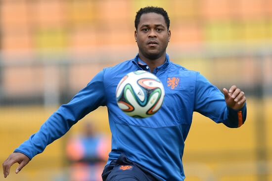 Football. FIFA World Cup. Dutch team training session