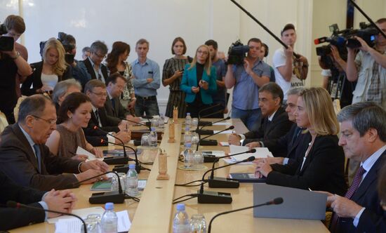 Foreign ministers of Russia and Italy meet in Moscow
