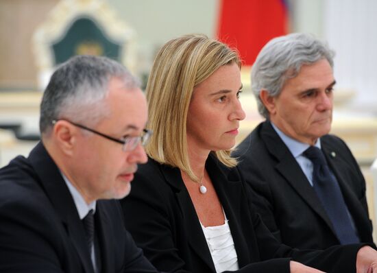 Vladimir Putin meets with Federica Mogherini