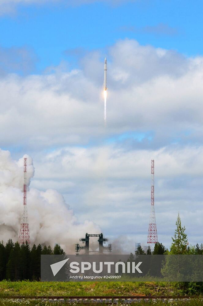 Angara missile launch