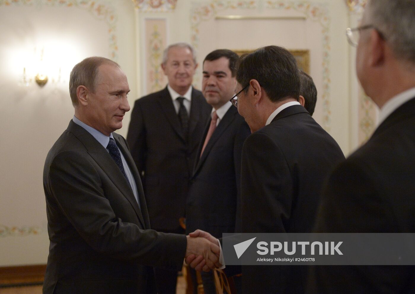 Vladimir Putin meets with heads of delegations from CIS security agencies
