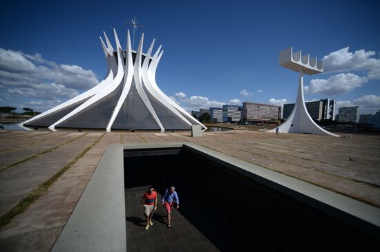 Cities of the world. Brasilia