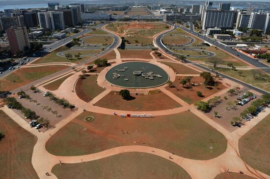 Cities of the world. Brasilia